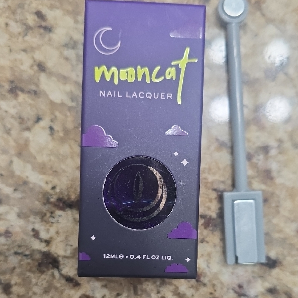 Mooncat Purple Port 666